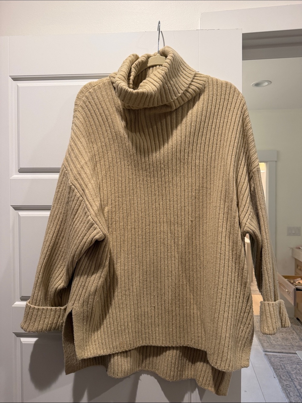 H&M Ribbed Oversized Turtleneck Sweater - Beige